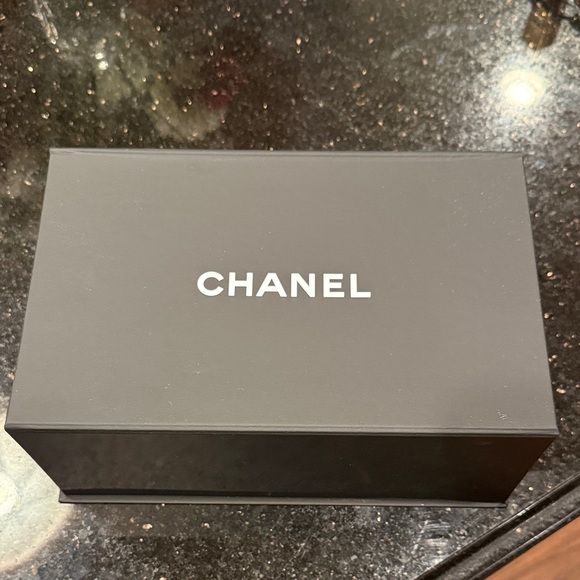 CHANEL Black Bag Storage Box - Picture 1 of 17